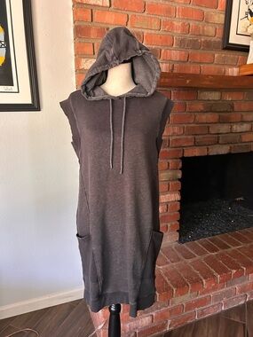 Evereve Sleeveless Hooded Sweatshirt Dress in Charcoal Gray Sz S